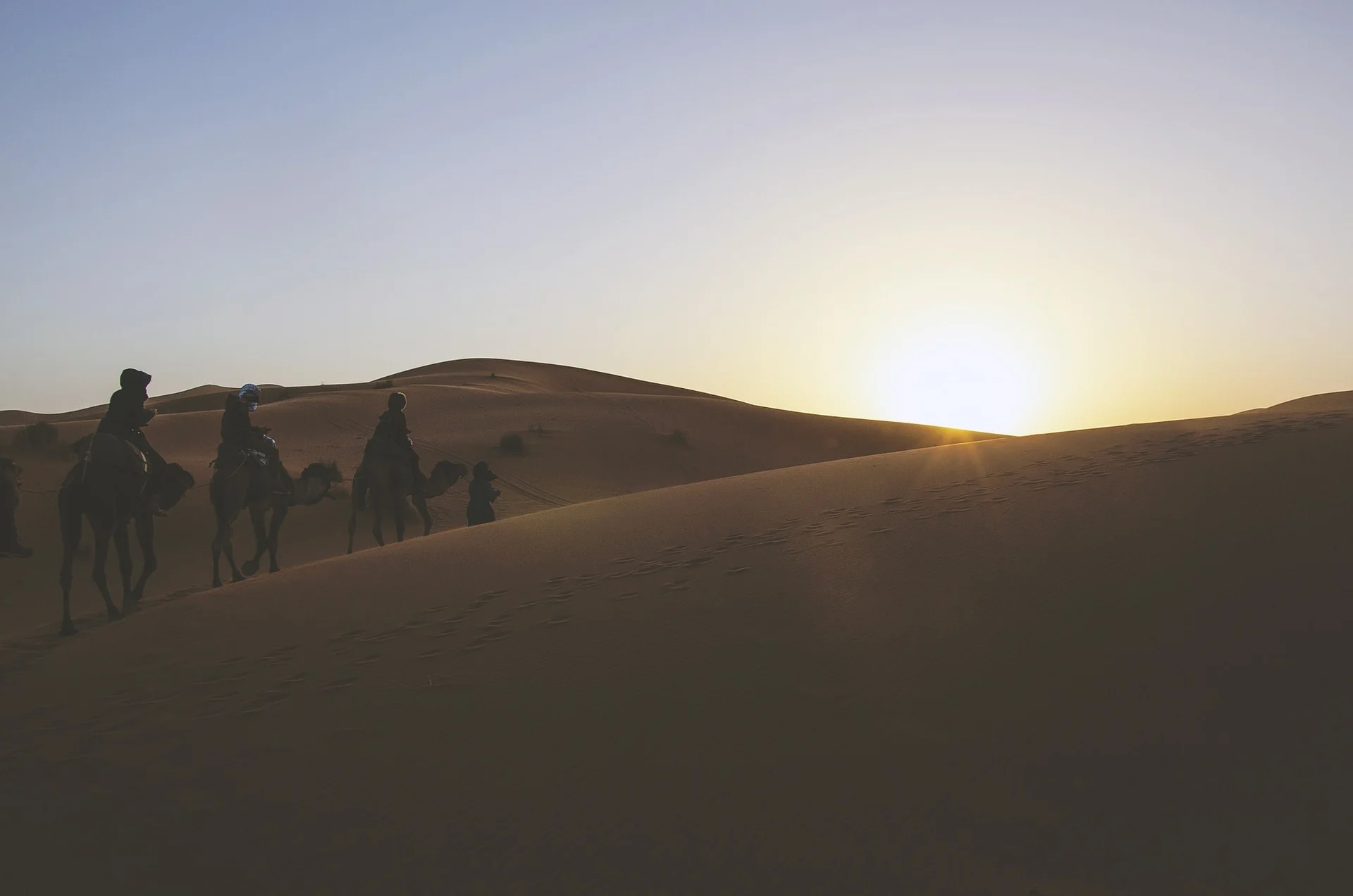 desert-690160_1920.jpg