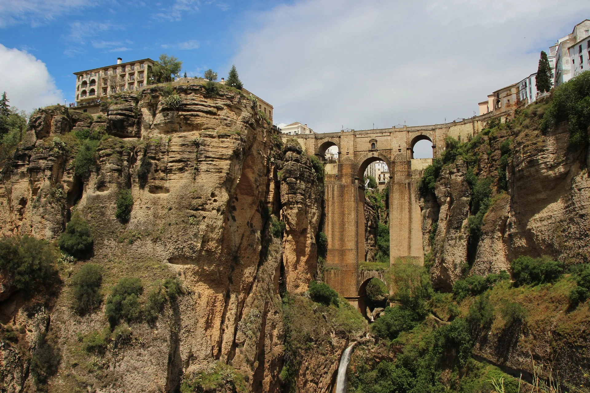 ronda-2154601_1920.jpg