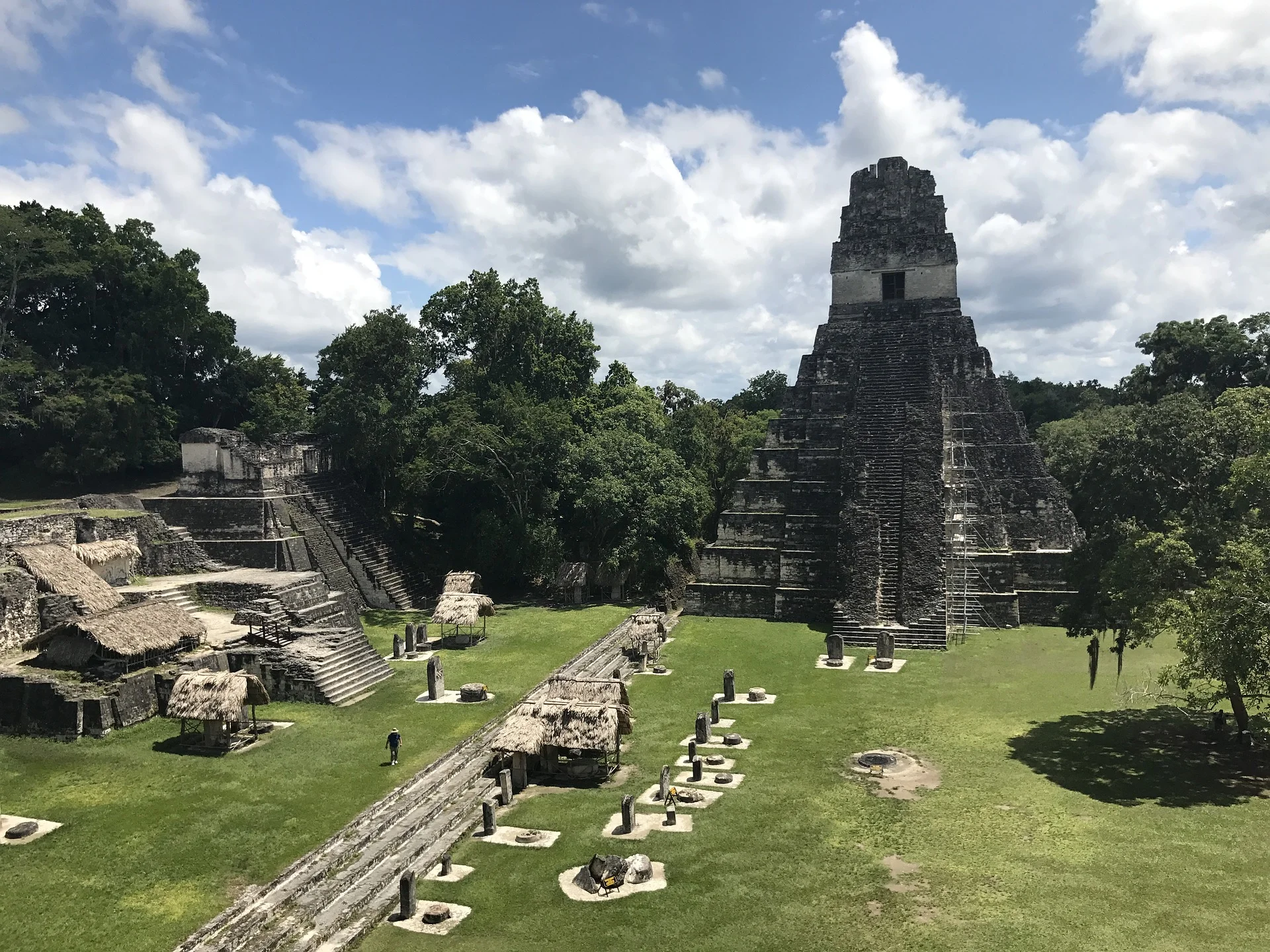 tikal-2917724_1920.jpg