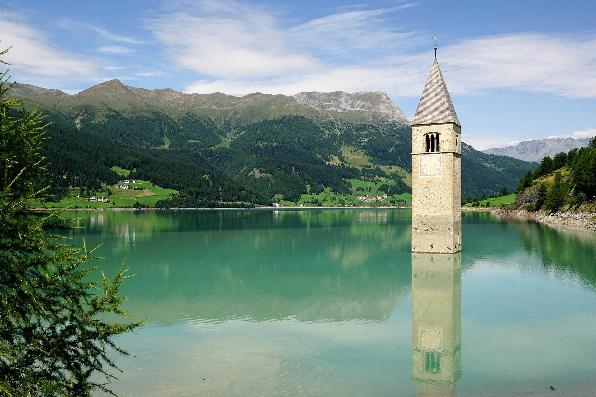 Lake Resia Italy.jpg