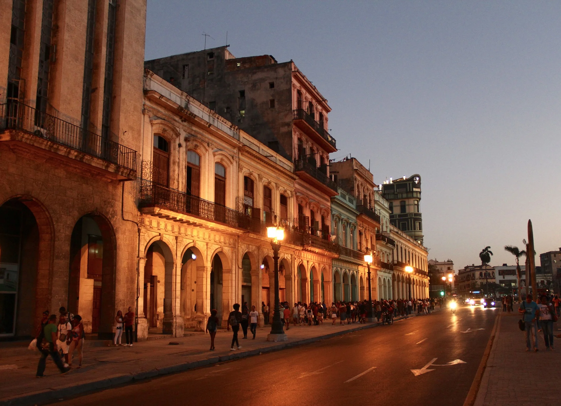 cuba-2125799_1920.jpg