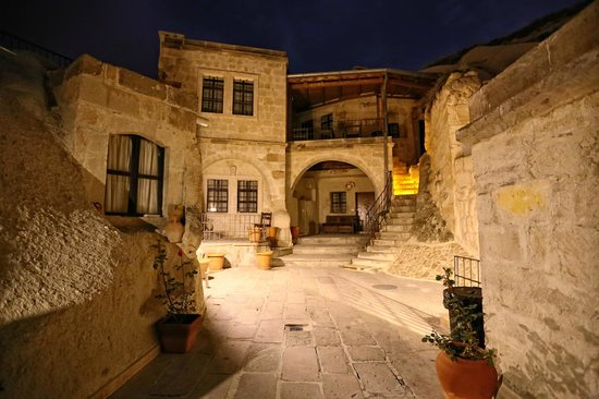 imperial-cave-hotel.jpg
