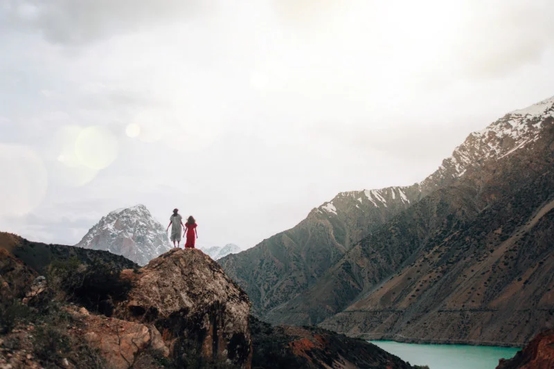 silk-road-travel-mountain-range.jpg