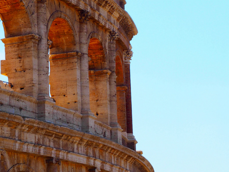 rome-to-venice-italy-coliseum.jpg