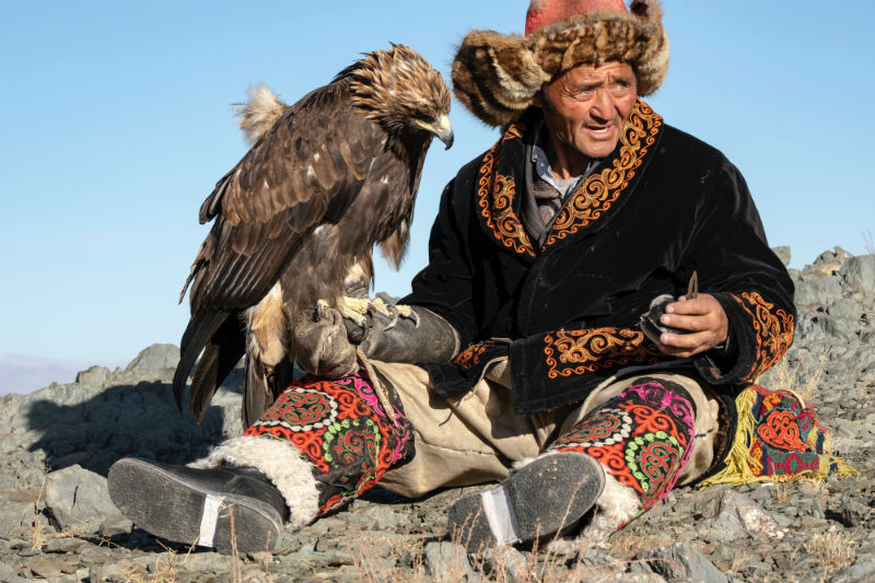 trans-mongolian-naadam-festival-falconry.jpg