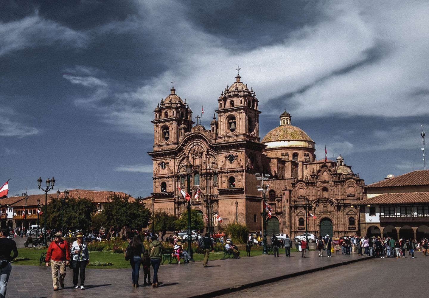 cusco-to-lima-adventure-peru-buildings.jpg