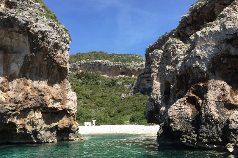 best-places-to-visit-in-croatia-stiniva-beach.jpg