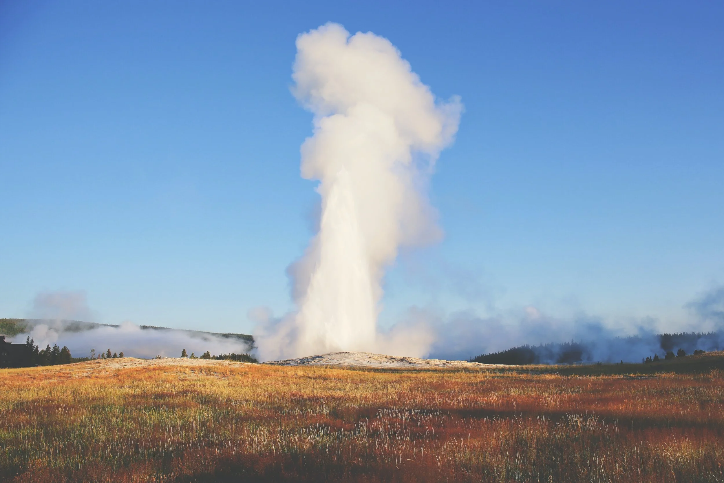 Top 10 Most Beautiful Attractions in Yellowstone National Park