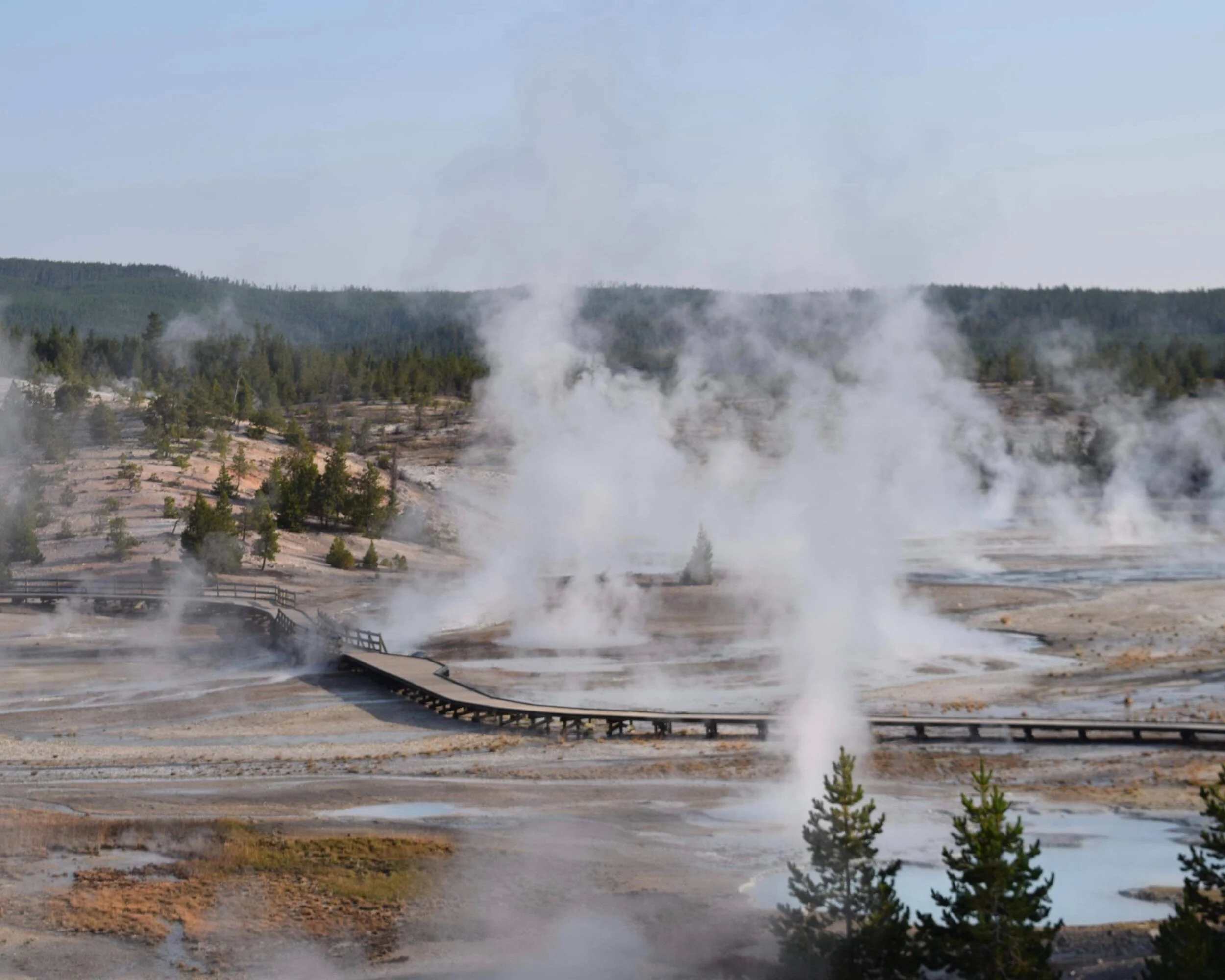 Top 10 Most Beautiful Attractions in Yellowstone National Park