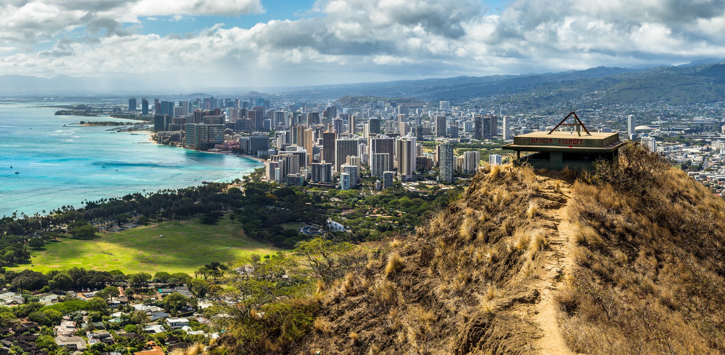 what are some popular tourist attractions in hawaii