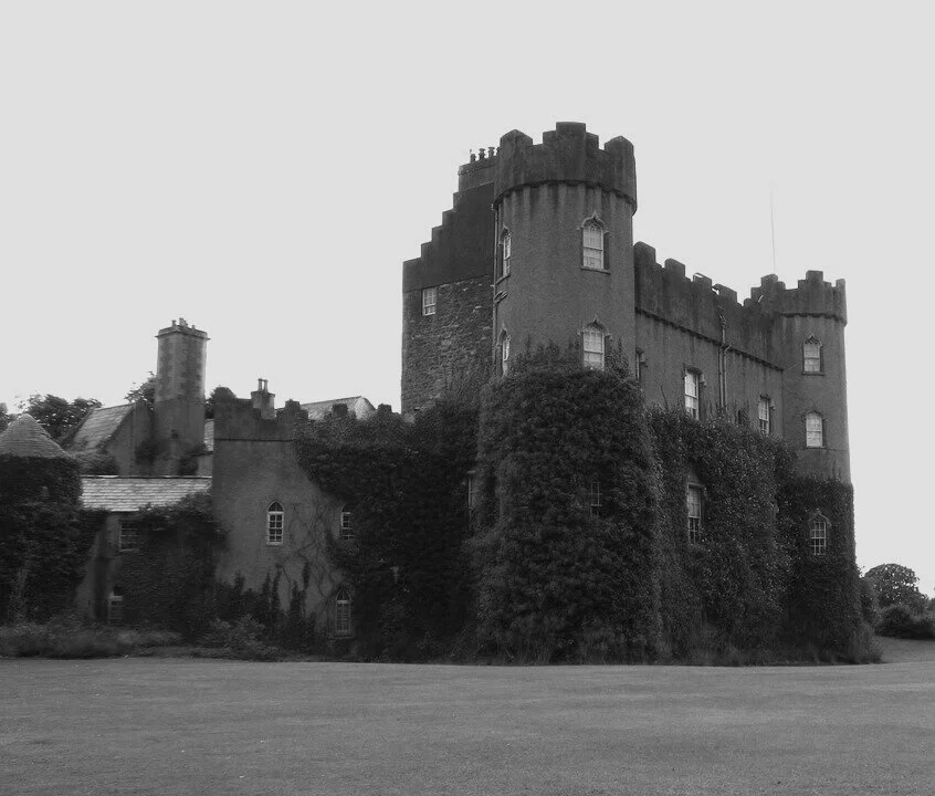 castle-883392_960_720.jpg