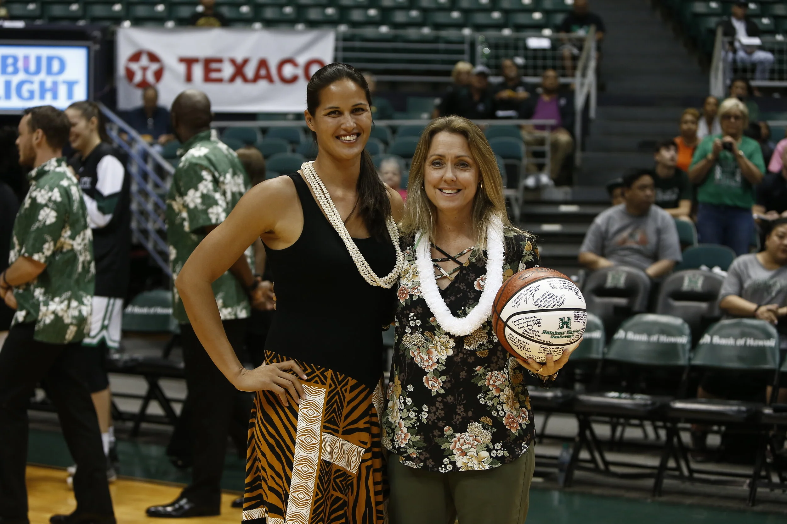 Episode 94 - Coach Laura Beeman of University of Hawaii Women's Basketball