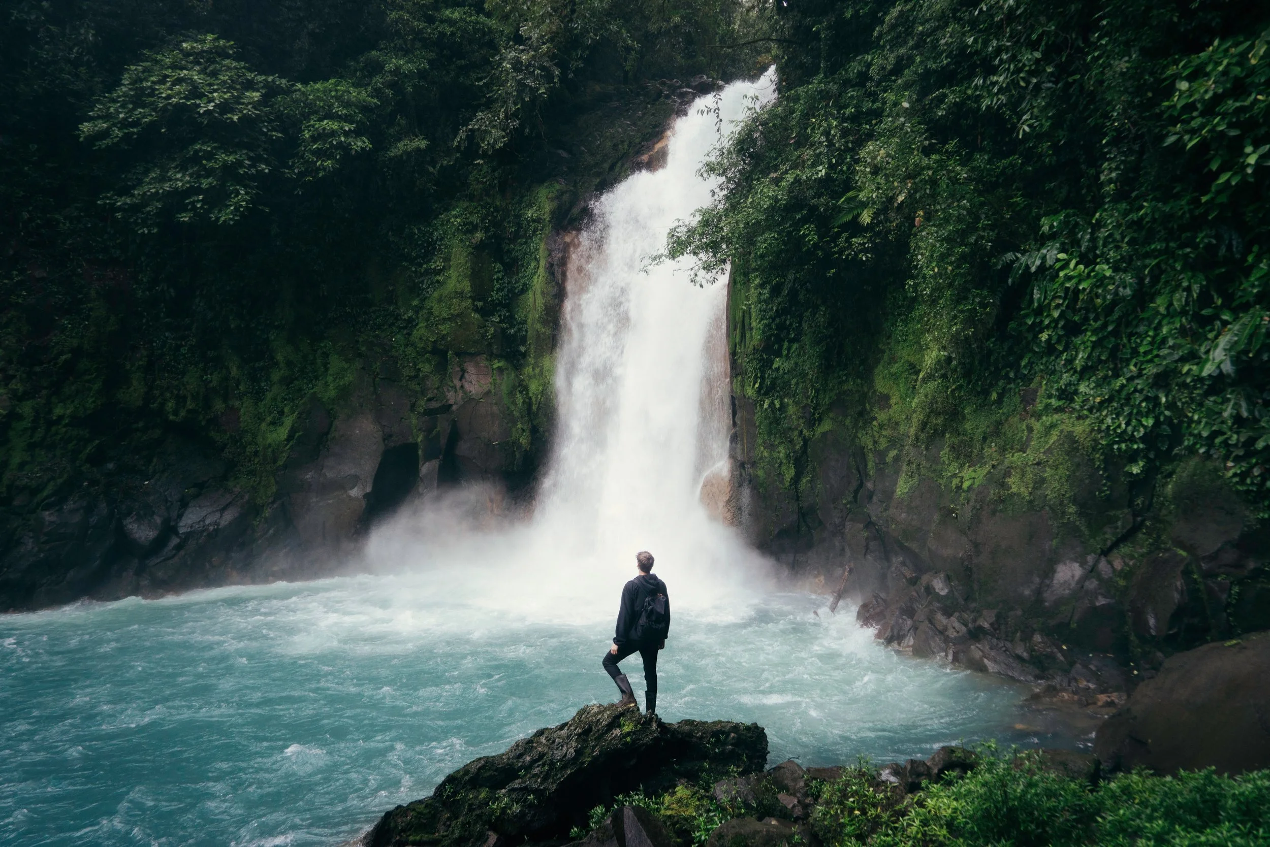 Traveling Somewhere Cold? Here Are 9 Tips To Keep Your Skin Moist and Healthy