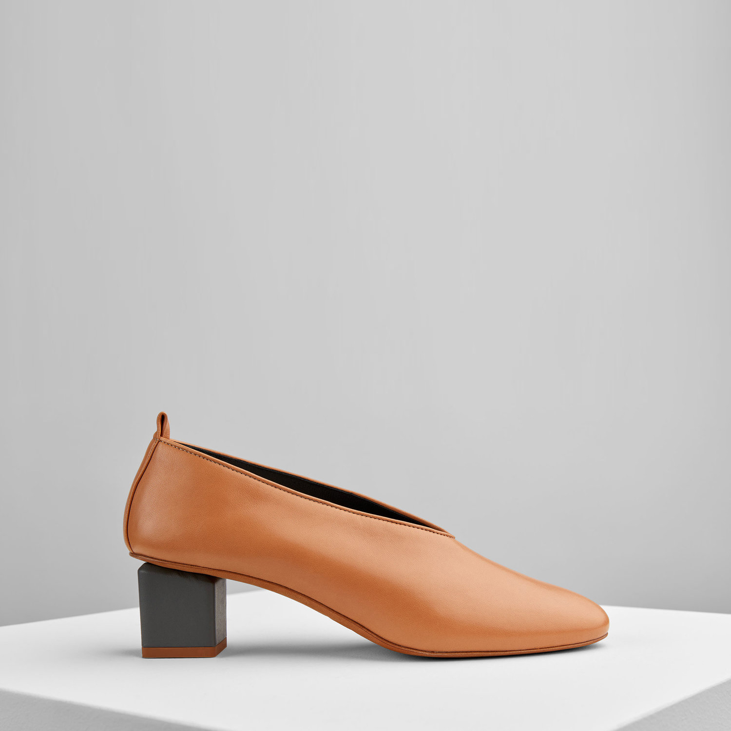 MILDRED-CLASSIC-CAMMELLO-.jpg