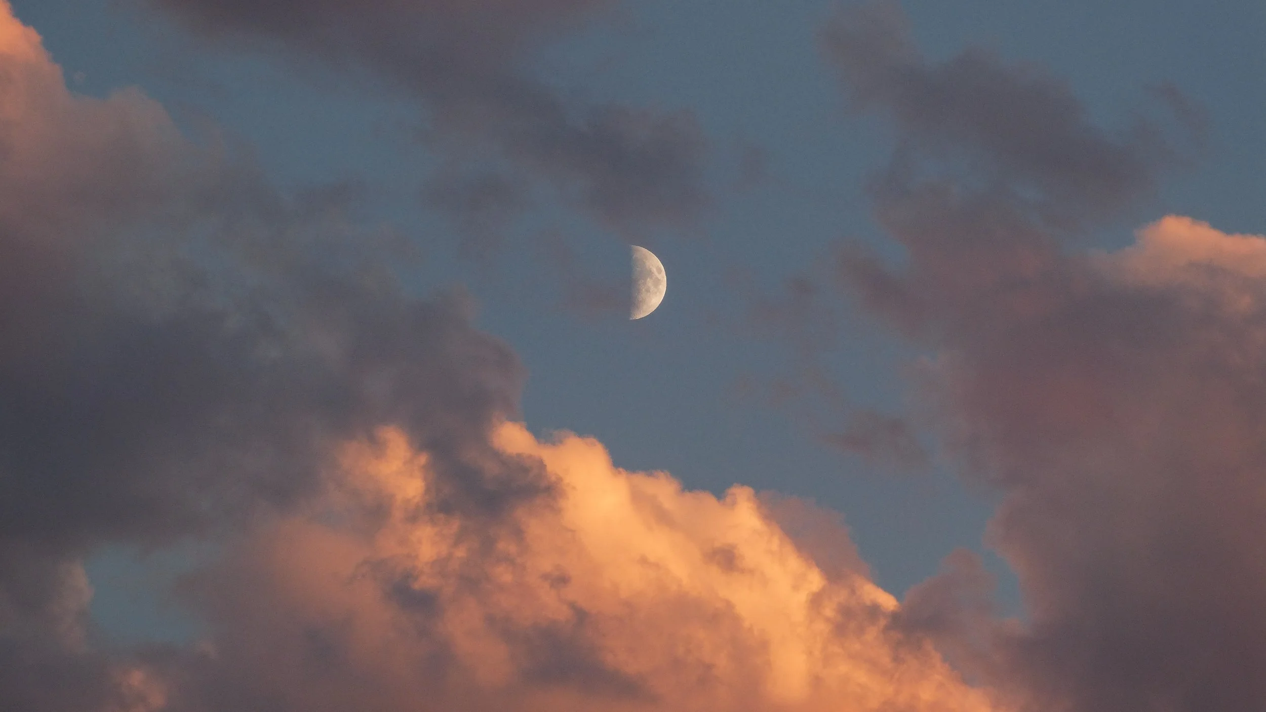 New Moon in Cancer: Emotions & Motivation