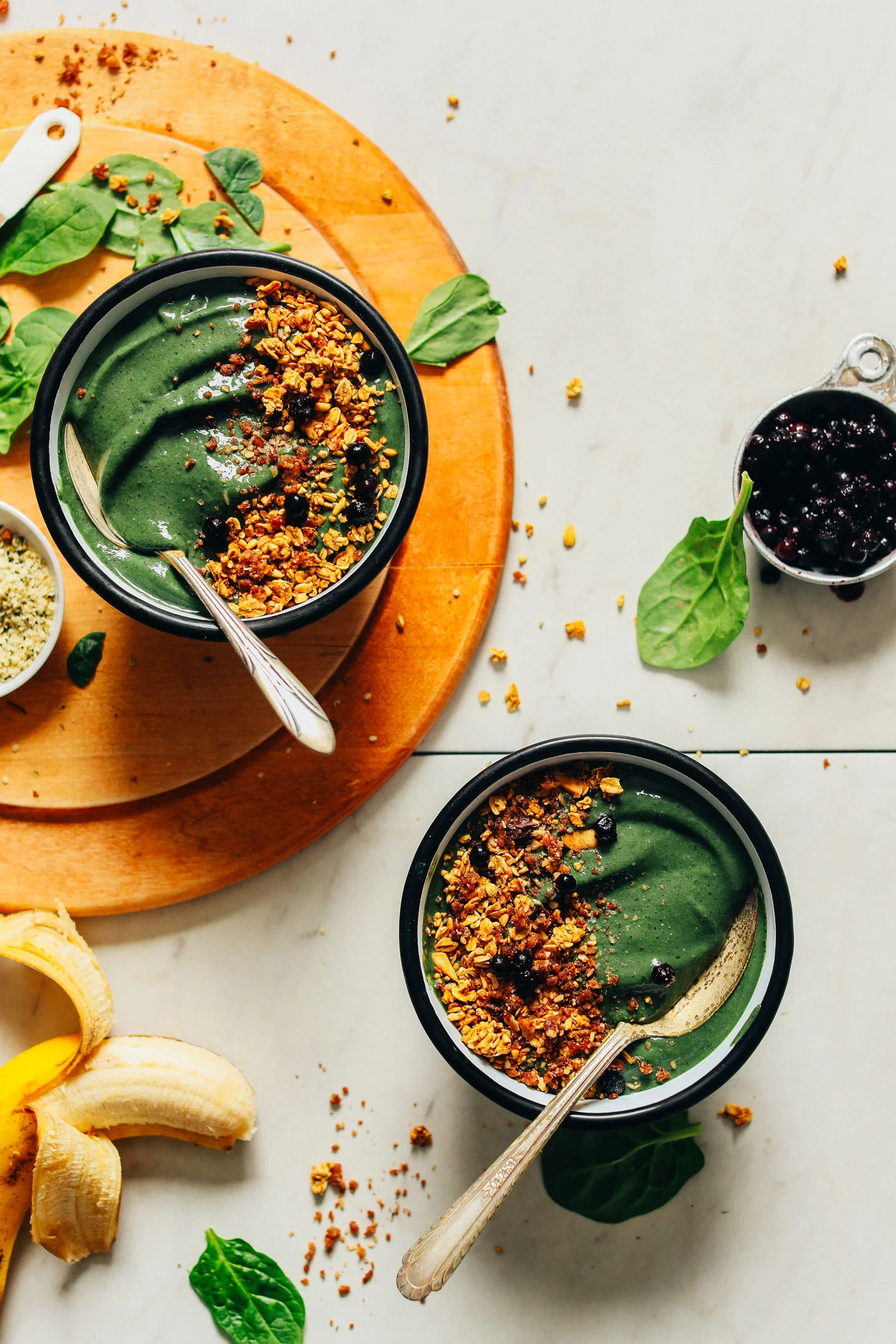 peanutbuttergreensmoothie.jpg