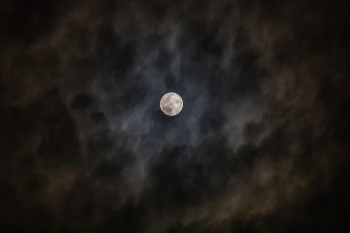 Full Moon in Cancer - Penumbral Lunar Eclipse &amp; Saturn Pluto Conjunction