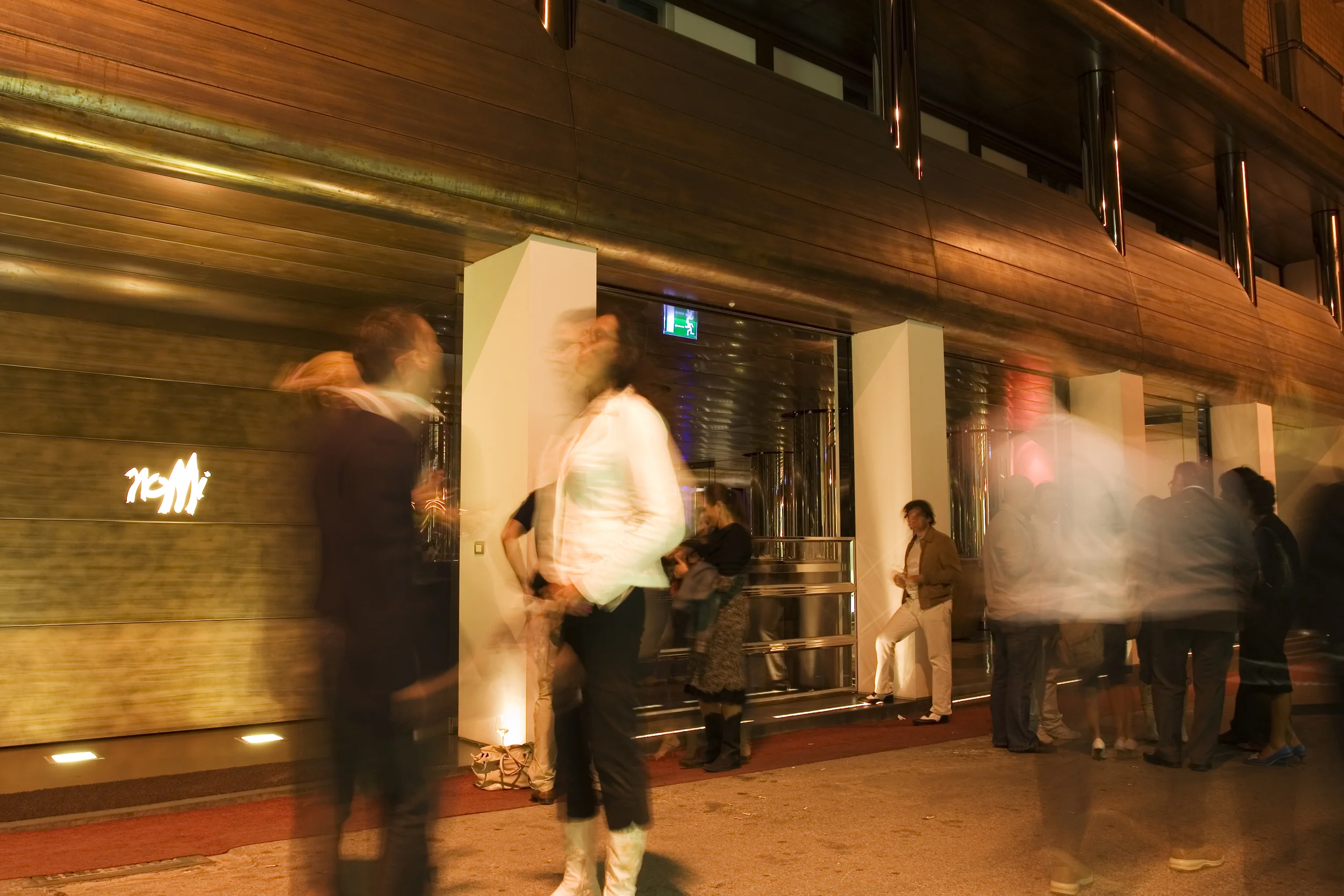 Exterior 01.jpg