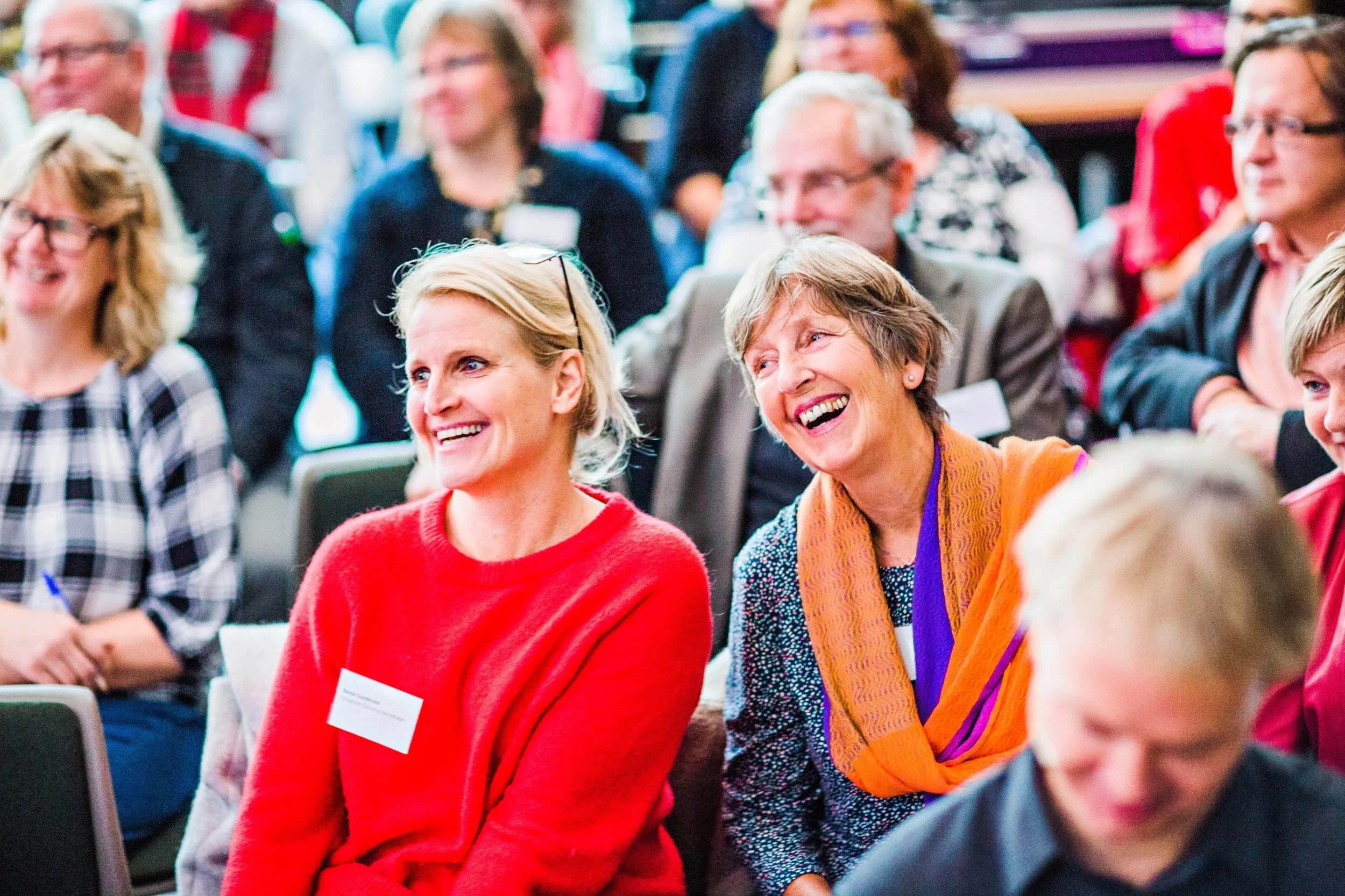 Morsomme sanger kan skape mye god stemning under et møte eller en konferanse!