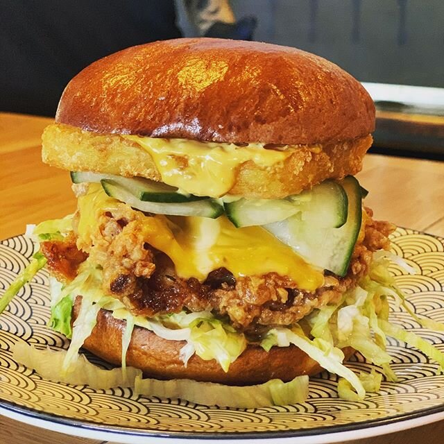 OK so I&rsquo;m thinking I might add this to the menu @thecollablondon. Kate wanted me to do a chicken burger with no sauce on the actual chicken so this is it. Southern fried thigh, melted cheese, pickled cucumber and burger sauce. And I put a hash 