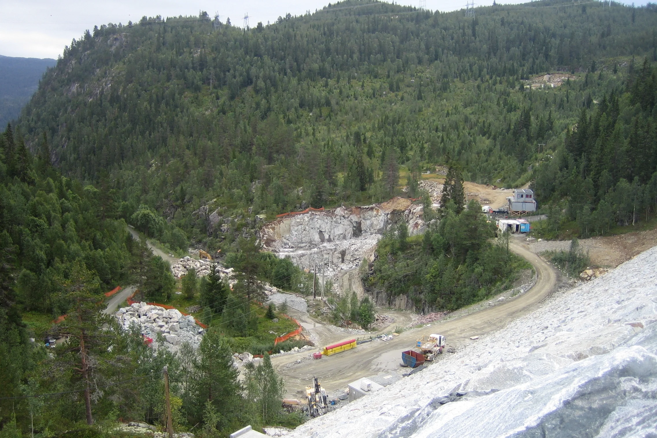 DAM BITDALEN/VENEMO Feste Grenland