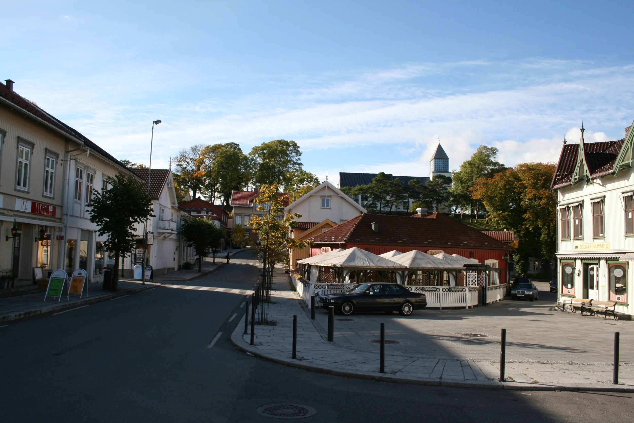   LANGESUND SENTRUM  Feste Sør   