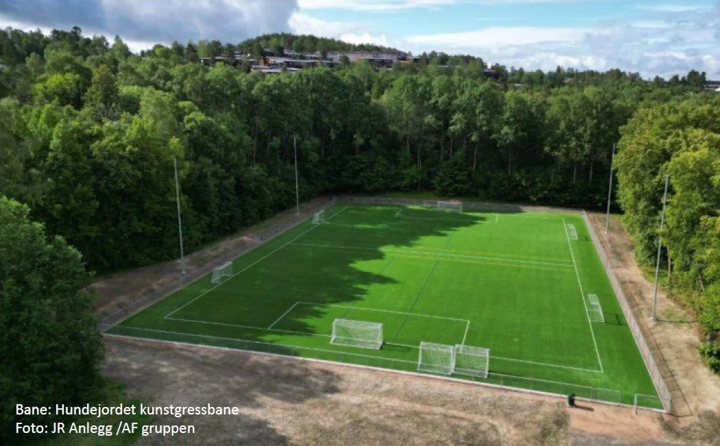 Hundejordet kunstgress, Holmlia.jpg