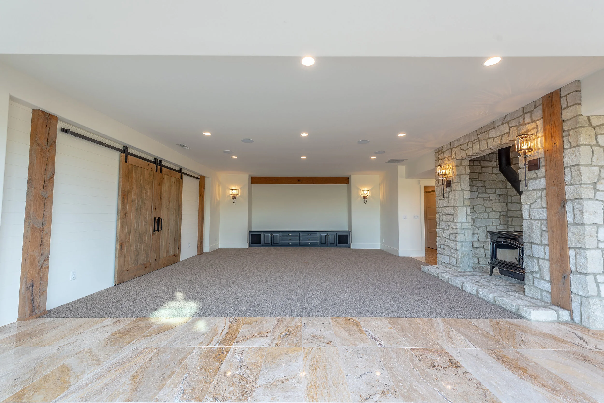 Waynesville Farmhouse ??? Daniel DeVol Custom Builder Inc.