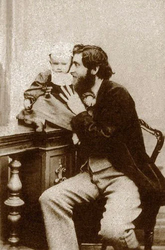 Photo by G. Sommer - self-portrait with son Edmondo, 1864 (http://www.luminous-lint.com/app/image/7765027537460006401236958/, Public Domain, https://commons.wikimedia.org/w/index.php?curid=31832818 )