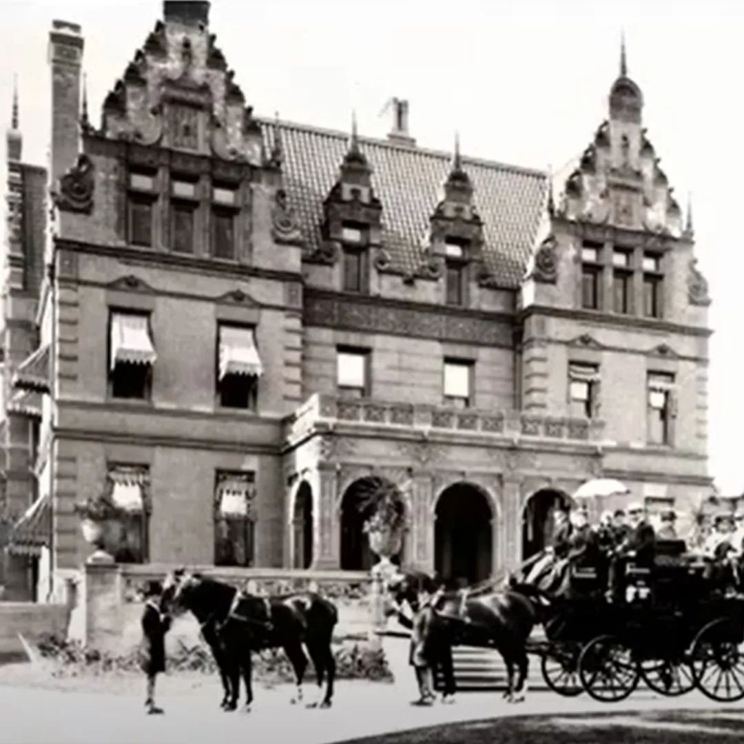 TOMORROW! Join us online on Tuesday, April 23 at 7:00pm when historian John Eastberg shares the fascinating history of Milwaukee&rsquo;s most illustrious 19th century residential street &ndash; Grand Avenue (now Wisconsin Avenue). 

Learn about the f