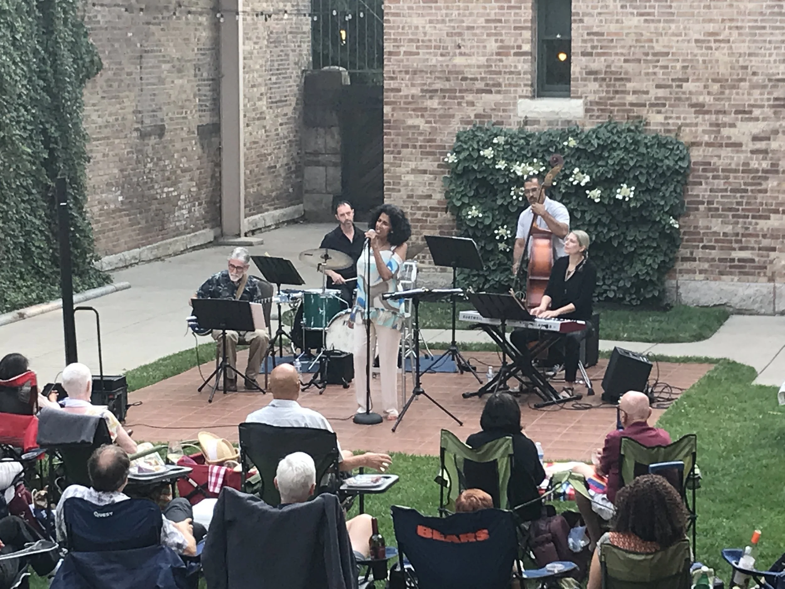 Courtyard Concert: Suneetha Vaitheswaran and Friends