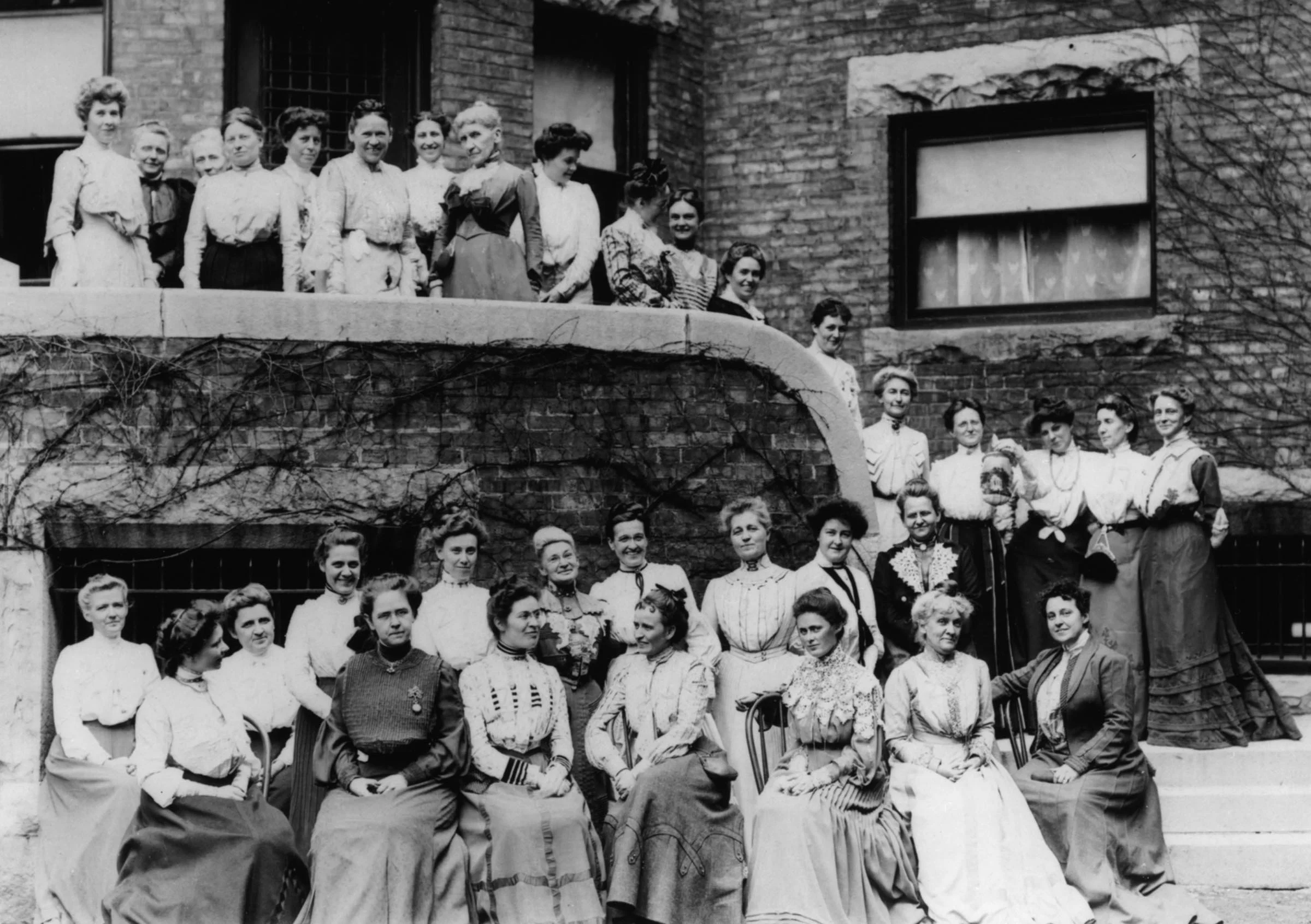 Monday Morning Reading Class: Arthur Meeker's "Prairie Avenue"