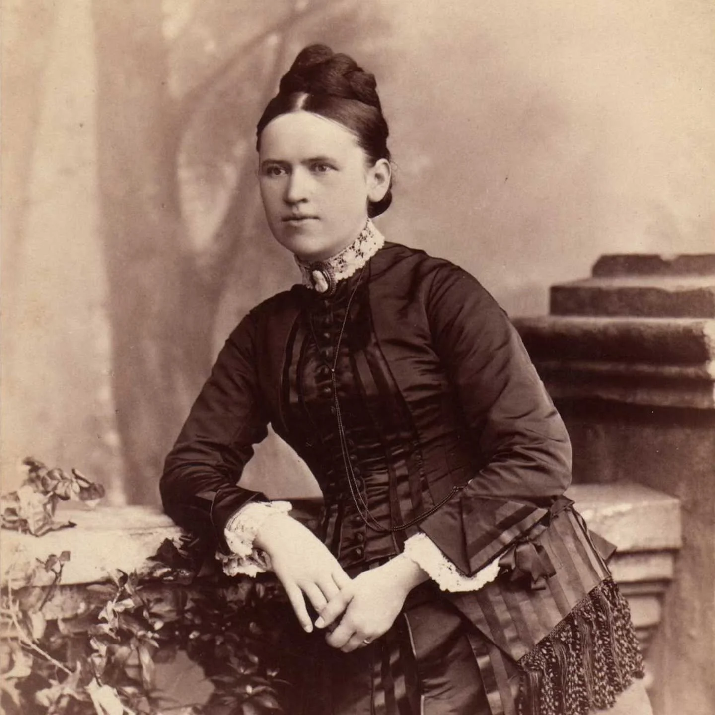 Today marks the 178th anniversary of the birth of Sarah Frances Macbeth on January 1, 1848, in Urbana, Ohio. 

The youngest of six children, she married John Glessner in December 1870, after which the young couple came to Chicago where they welcomed 