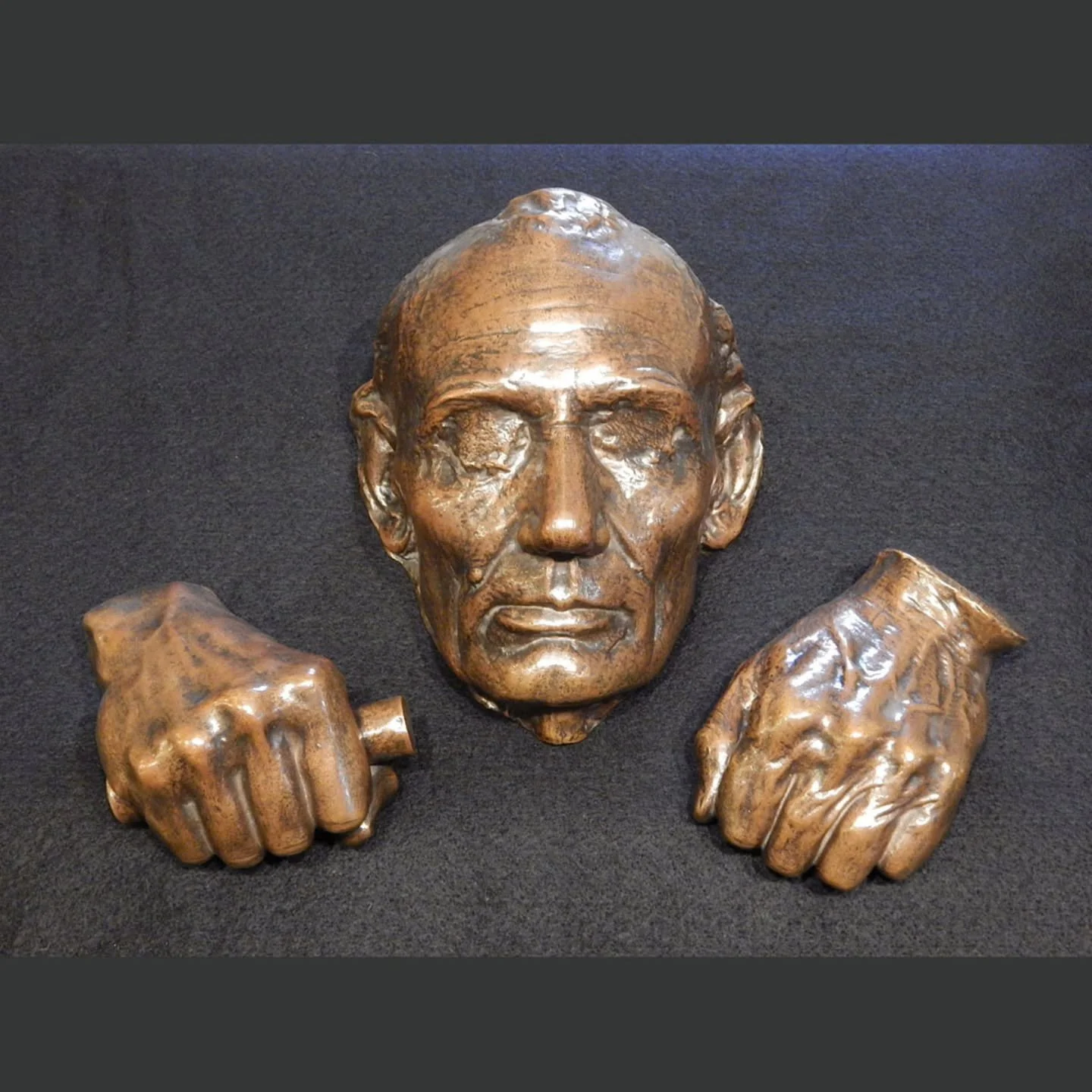 President Abraham Lincoln died at 7:22am on April 15, 1865, nine hours after being shot while attending a play at Ford&rsquo;s Theater. 

This image shows Lincoln&rsquo;s face and hands cast in bronze, a copy of the original plaster set made from lif