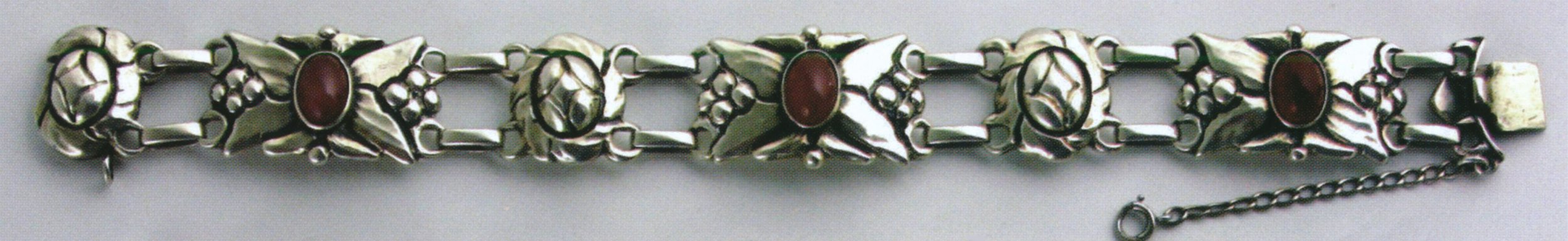 Arts &amp; Crafts Metalwork and Jewelry 1890-1940