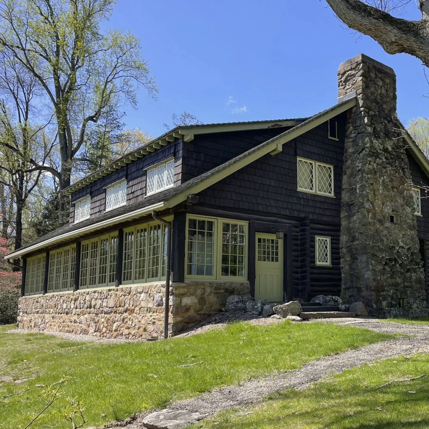 Join us for our next online program on Thursday May 21 at 7:00pm when author and historian Maureen Meister discusses her newest book, Arts and Crafts Architecture across America. 

Meister presents buildings that reflect Arts and Crafts ideals in dis