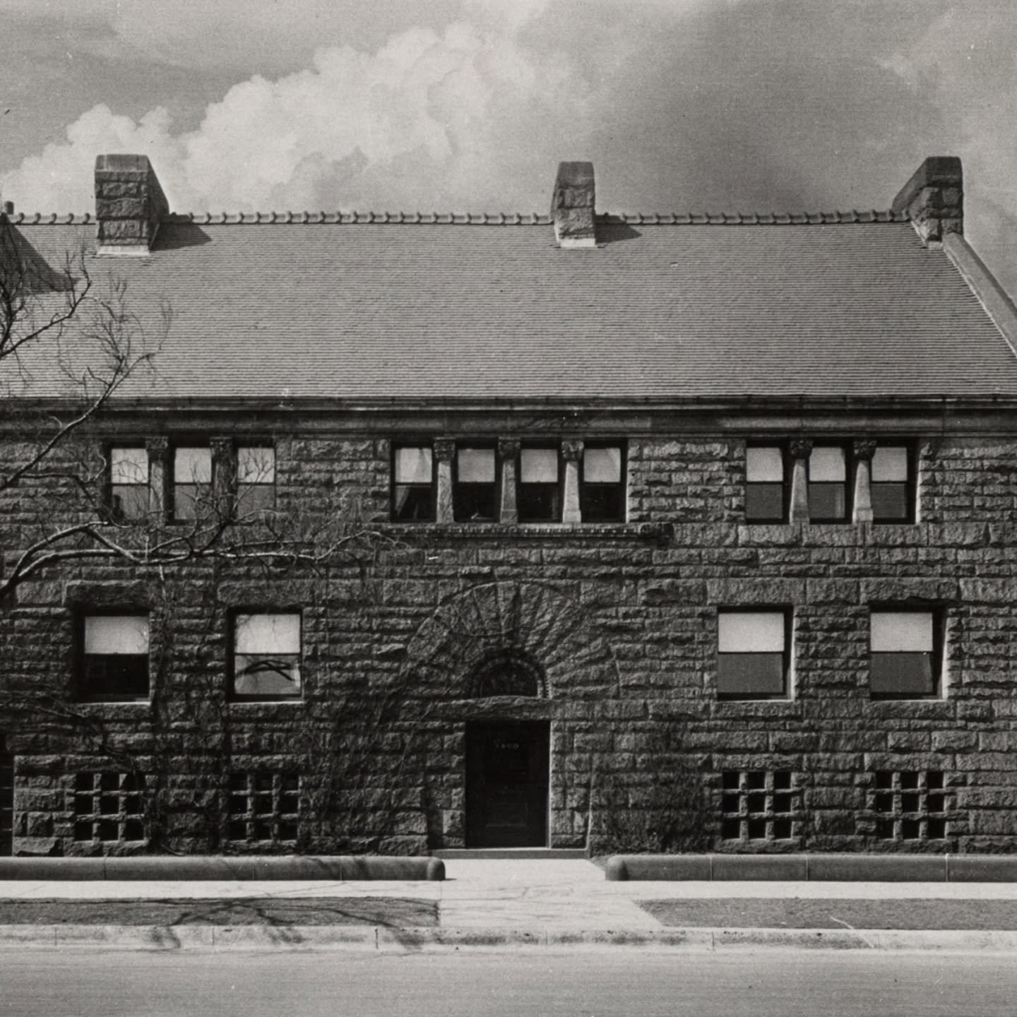 This week&rsquo;s Photo Friday recalls a Chicago Evening Journal newspaper article about the construction of the house from exactly 140 years ago &ndash; July 10, 1886 &ndash; which noted in part, &ldquo;It will not have a moat and draw-bridge, becau