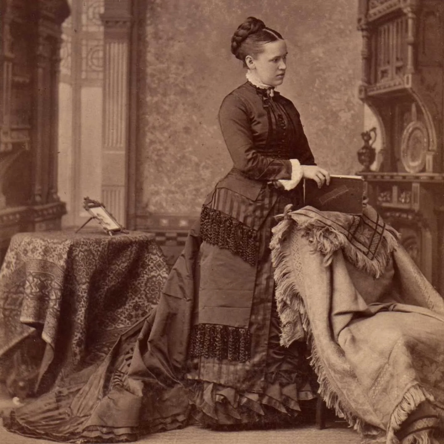 Today we remember Frances Macbeth Glessner, who died on this date in 1932. She had fallen seriously ill while at The Rocks, her New Hampshire summer estate, and was rushed back to Chicago by special train, returning to her beloved Prairie Avenue home