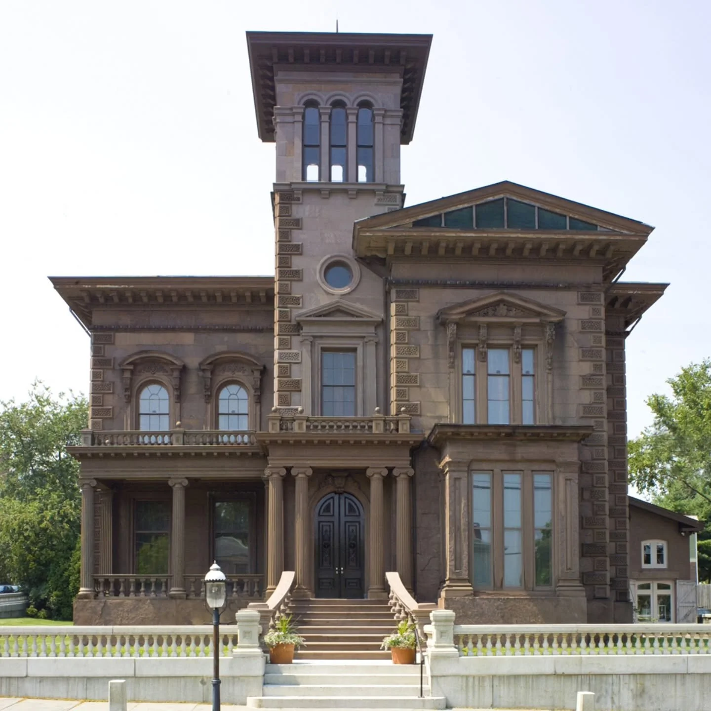 Join us for our next online program on Thursday, November 12 at 7:00pm CST. 

Conserving an Antebellum Masterpiece: Fifty Years of Preservation at @victoriamansion, presented by Executive Director Tim Brosnihan, will explore this rare surviving examp