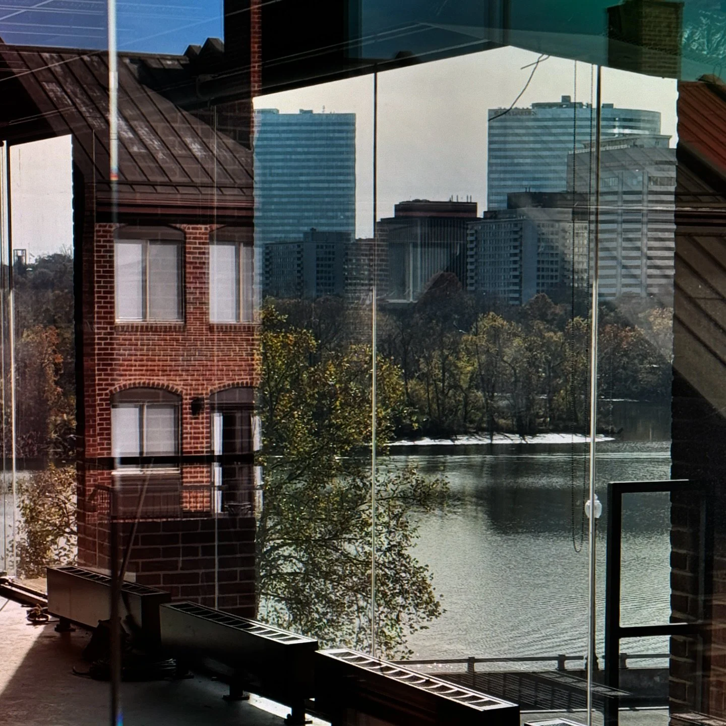 Una vista que es un reflejo, que es un espejo, que es una vista.