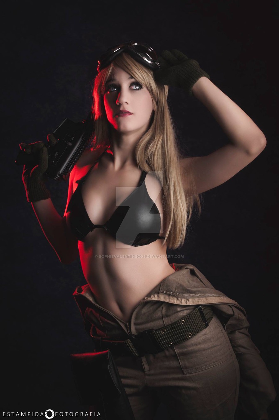 Sophie Valentine Cosplay is Eva | Photo by Estampida Fotografia