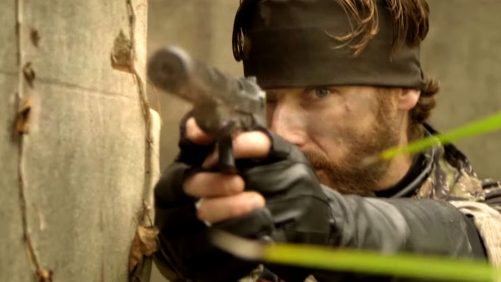 Solid Snake Goes Drunken Fist After a Sleep-Dart Mishap