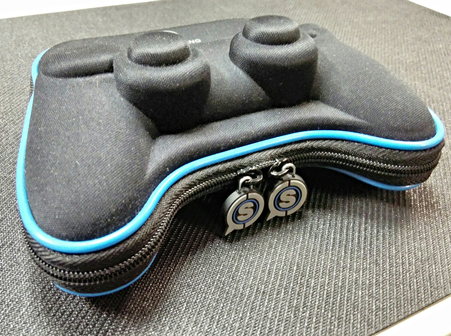 This is by far the coolest controller case I've ever owned. Kind of looks like a spaceship. Image Credit: Pintsizeginger