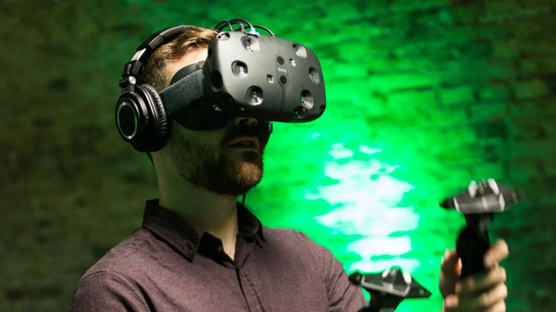 HTC Vive Reportedly Sold 15k Units In Ten Minutes