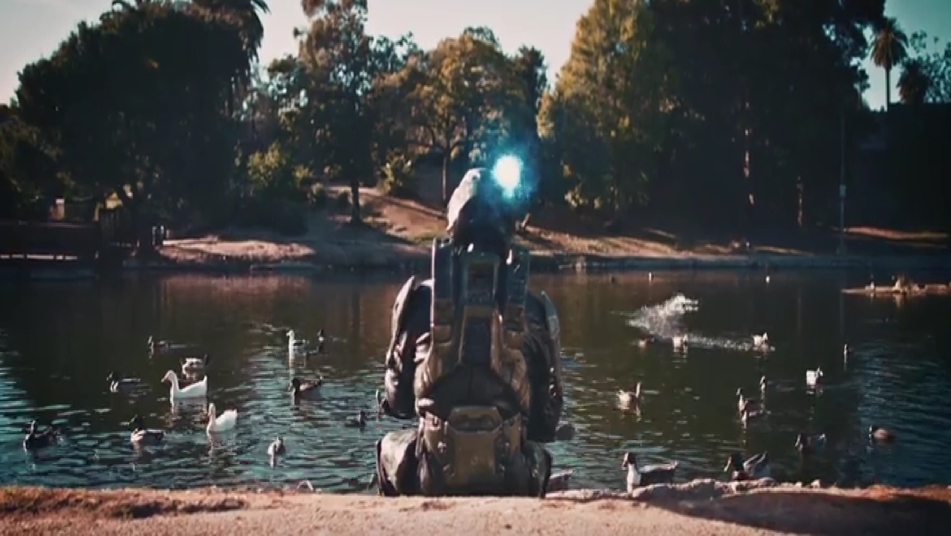 Master Chief Doesn't Want To Die In This Gut Splitting Short