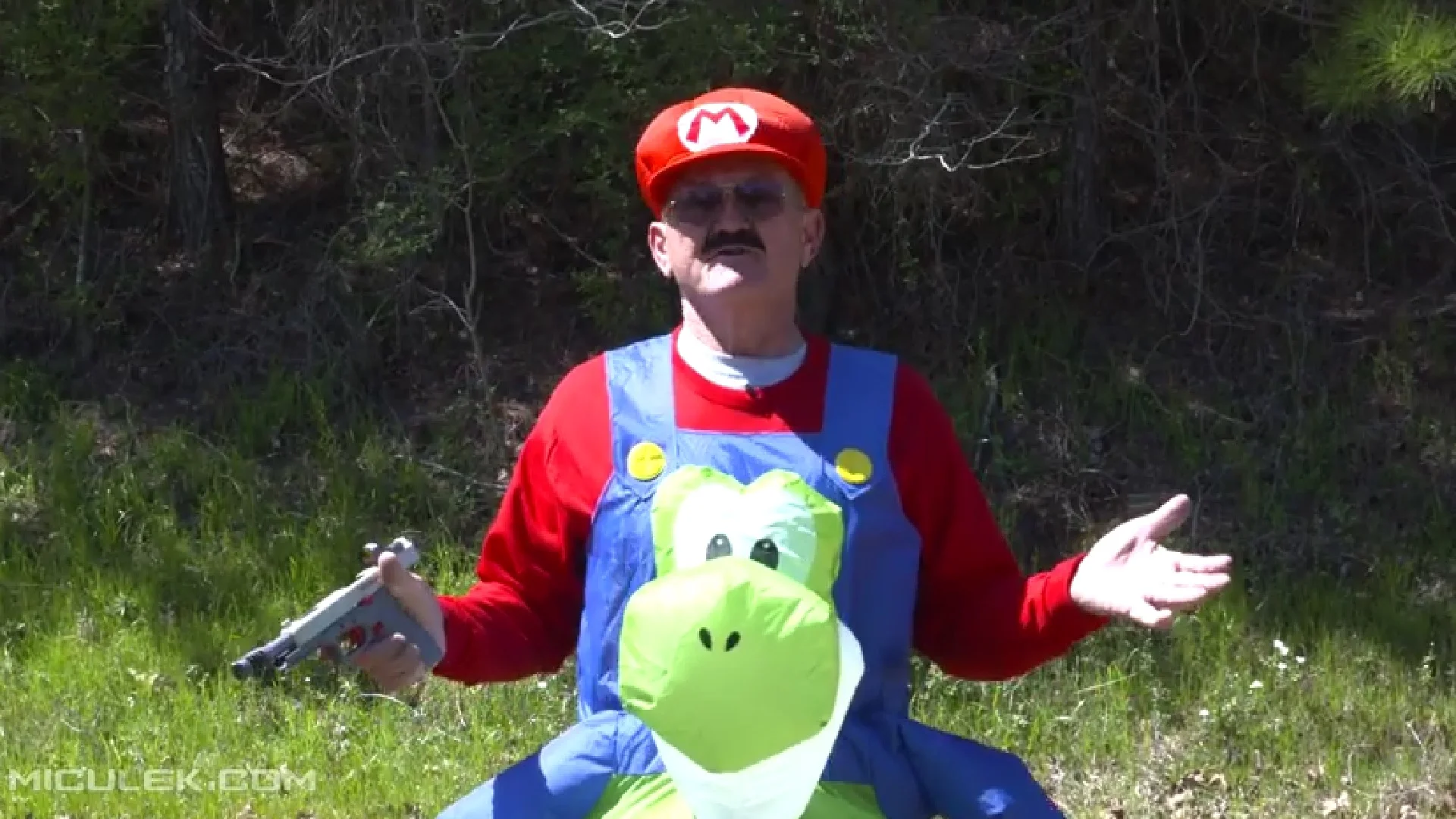 Old Man Destroys Duck Targets With Glock 41 Nintendo Zapper!