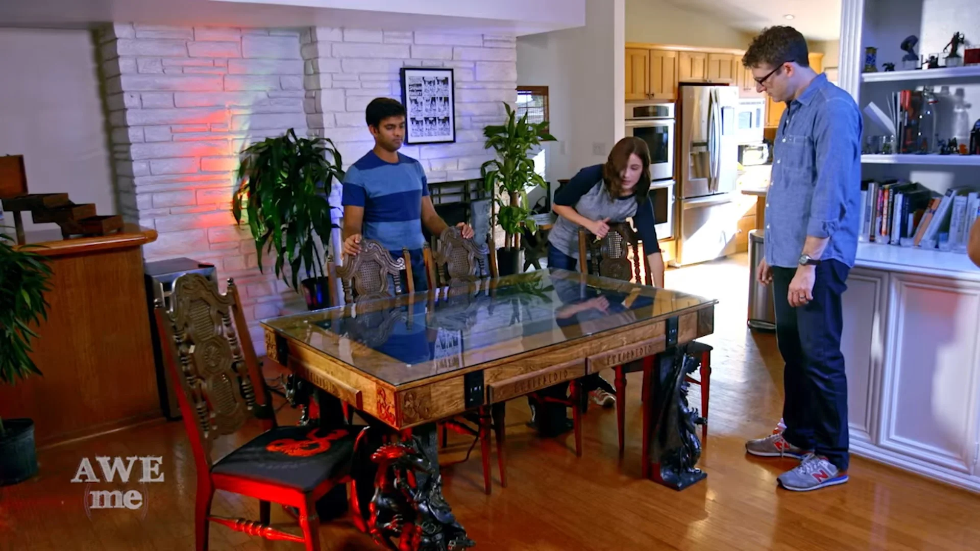 DUNGEONS & DRAGONS Superfan Gets The Coolest Tabletop Table For RPG's Ever