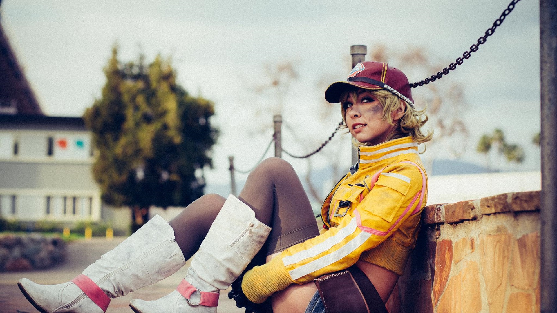 Cindy Is Taking A Break From Cars In Awesome FINAL FANTASY XV Cosplay