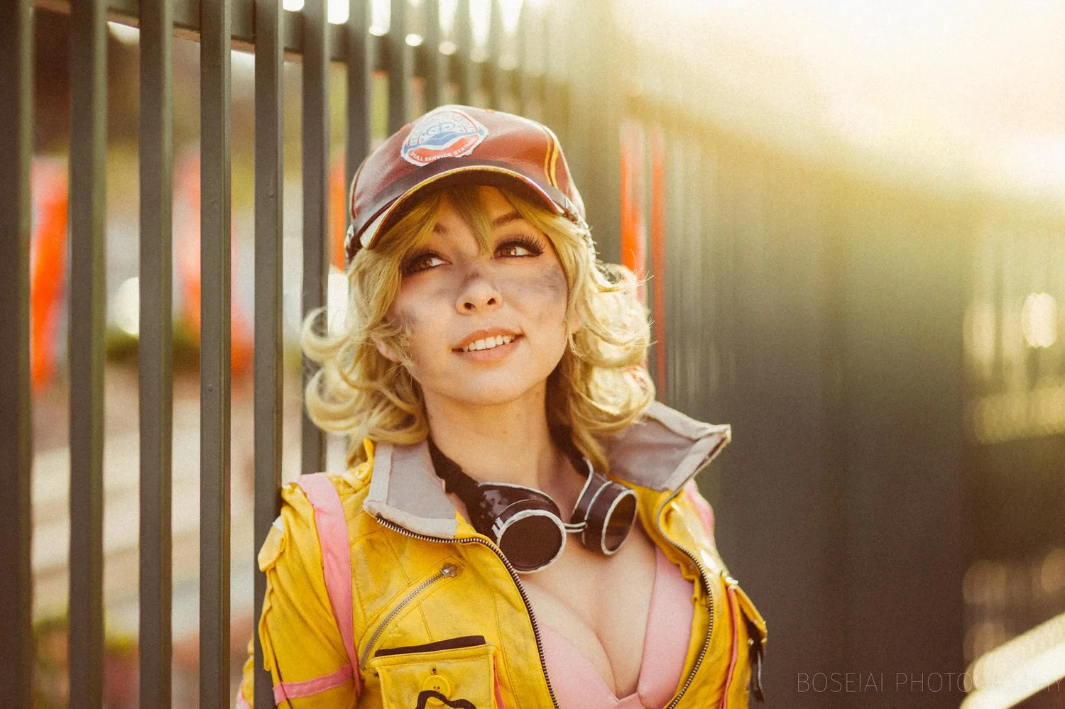 Cindy Is Taking A Break From Cars In Awesome FINAL FANTASY XV Cosplay