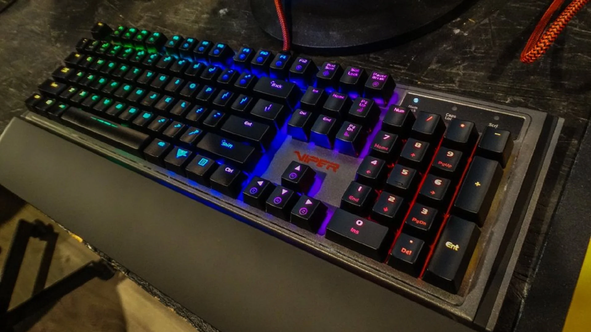 Review: Patriot Viper V760 Gaming Mechanical Keyboard